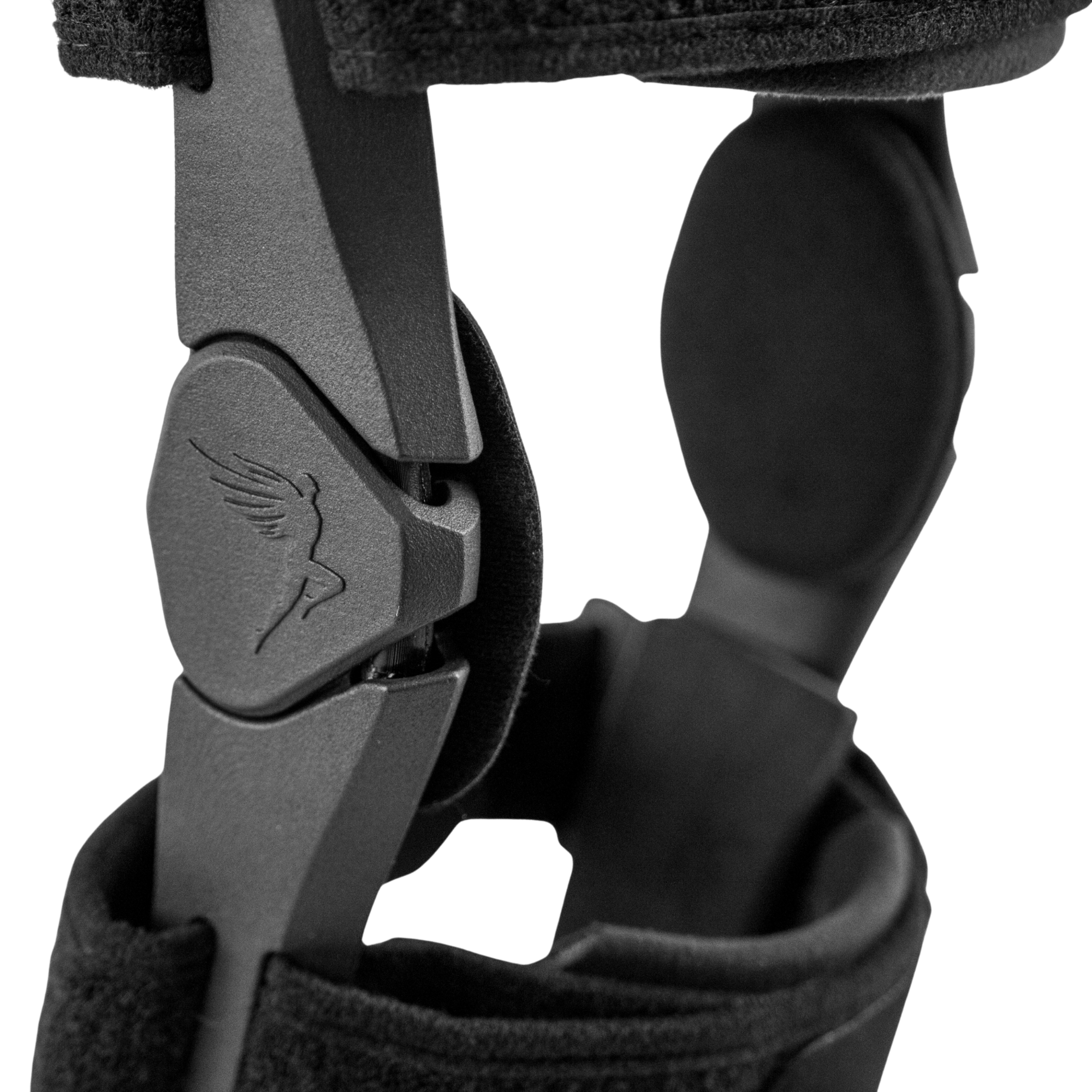 Polycentric hinge
